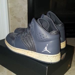 💞Jordan 1 Flight 4💞